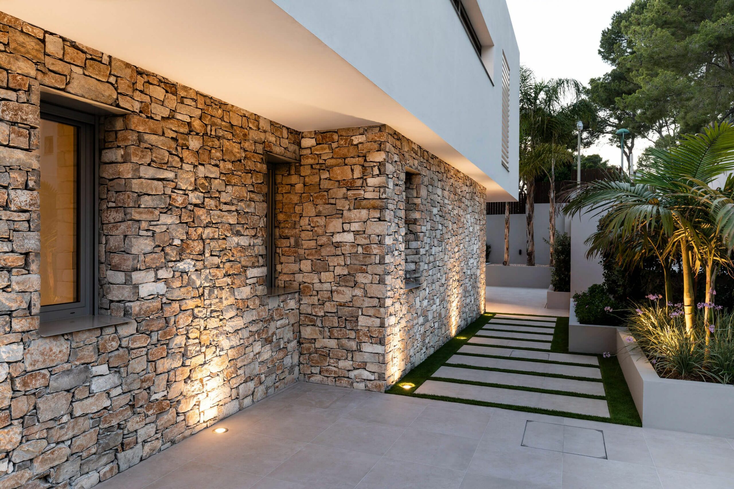 Introduzir 33+ imagem fachadas de piedra para casas